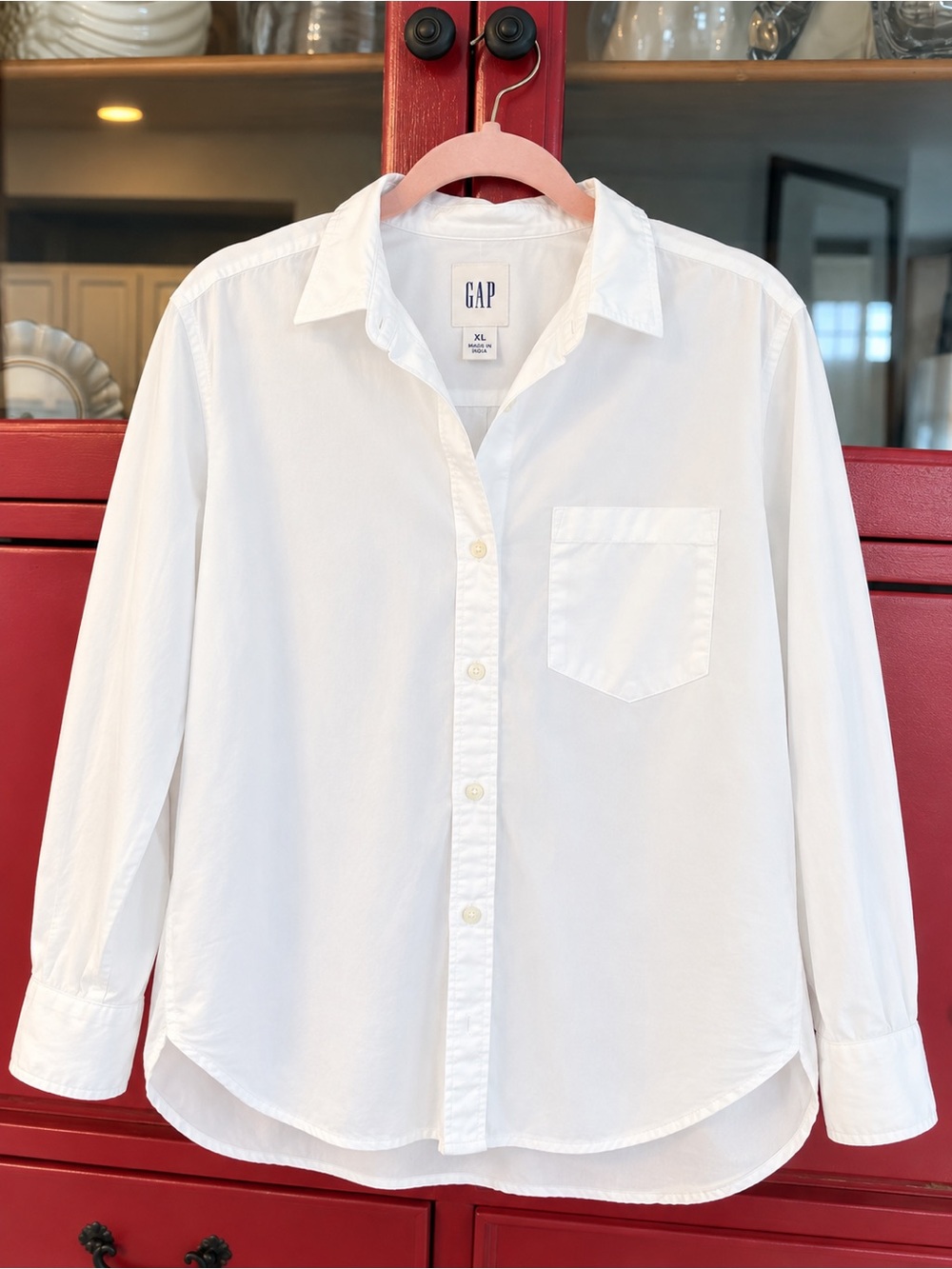 GAP White Long-Sleeve Button Down Shirt
